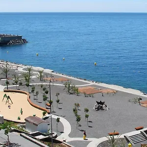 Un Lujoso Duplex En En Primera Linea De Playa Y Con Parking Propio Radazul